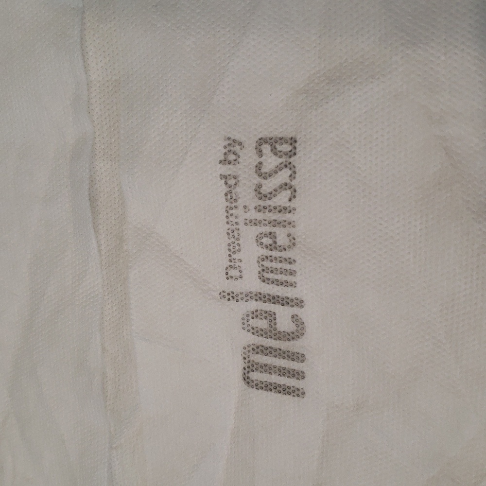 White Dust Cover - Picture 2 of 3